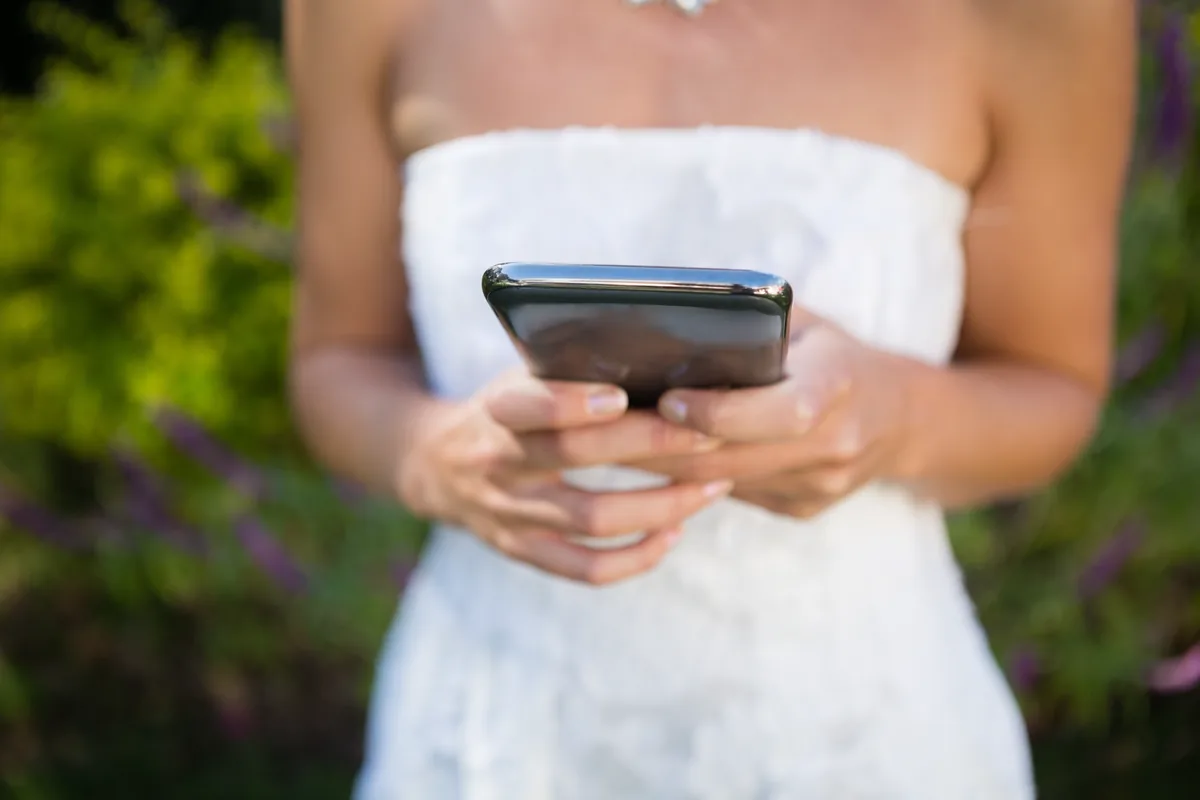 Wedlio.app pe telefon